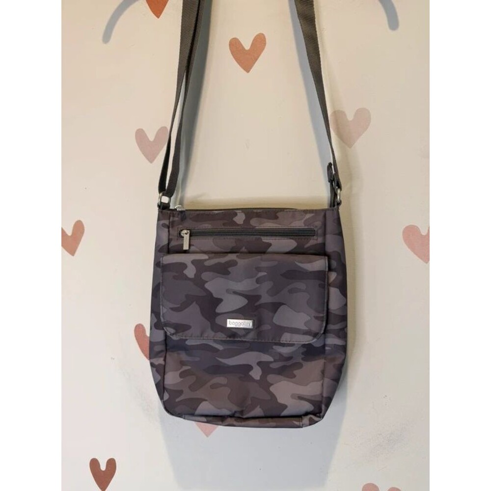 Baggallini Town Bagg New